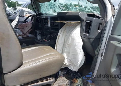 2015 Chevrolet Express 2500 Work Van из США, поврежденный, VIN 1GCWGFFF4F1109150